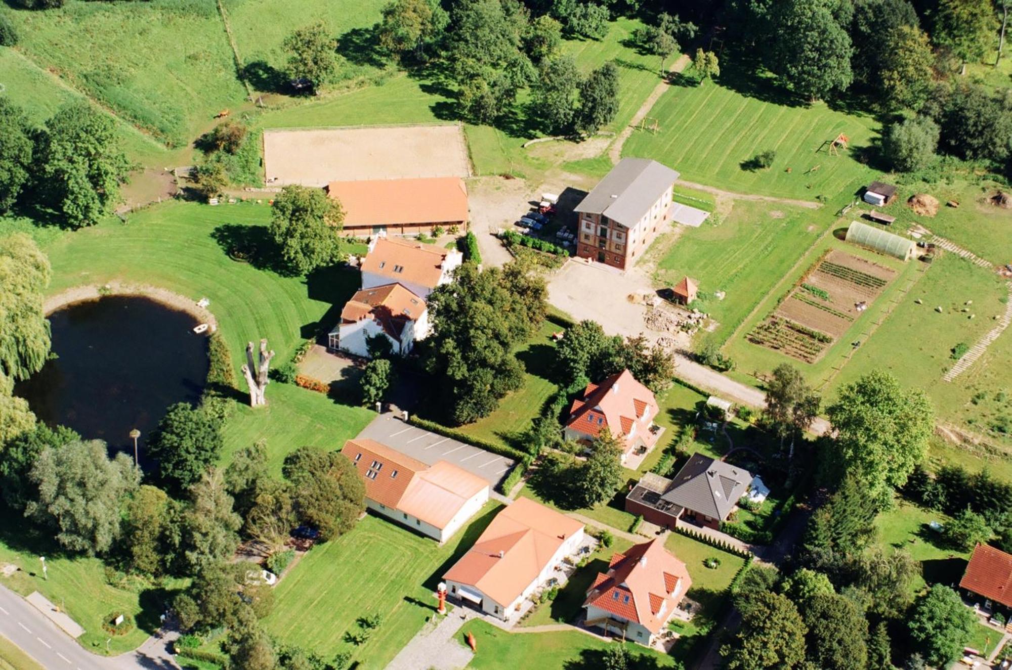 Ferienanlage Gutshaus Gramkow Exteriör bild