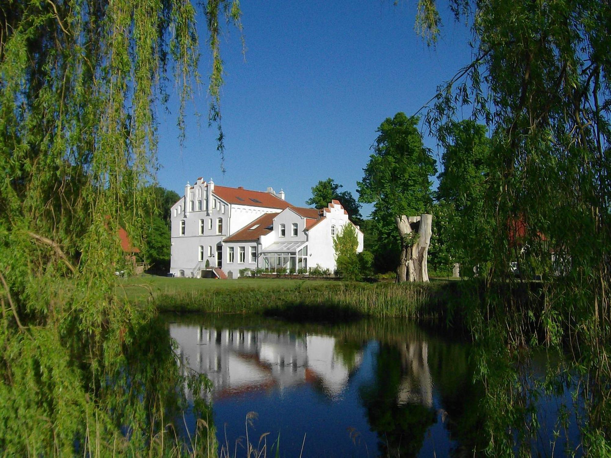 Ferienanlage Gutshaus Gramkow Exteriör bild